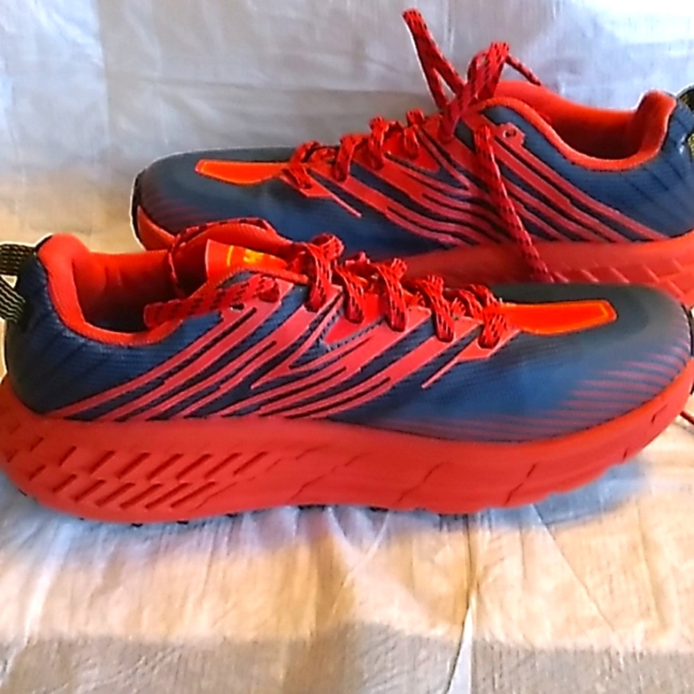 Mens hoka One size 7.5